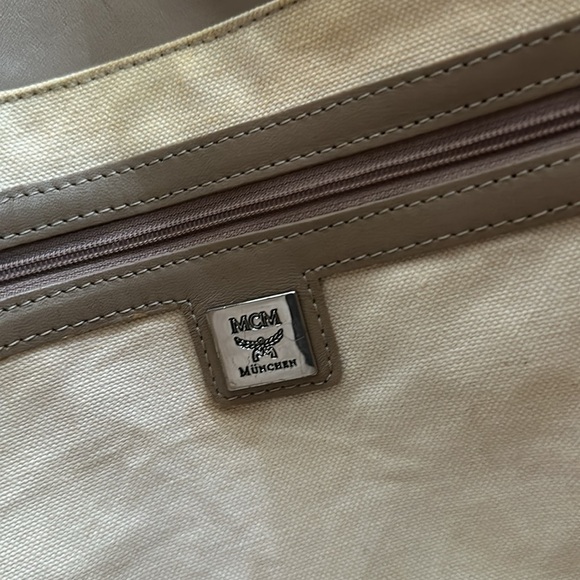 MCM tote - Picture 4 of 15